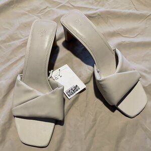 H&M Taupe Heeled Sandals  – Women’s 9 – New